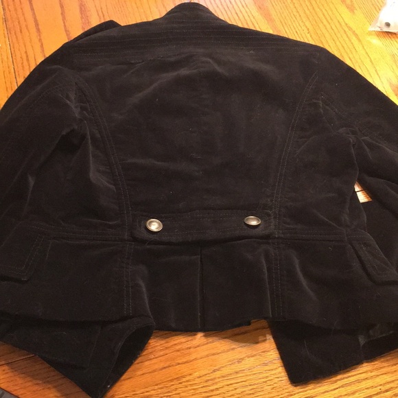Black Jacket - Picture 5 of 6